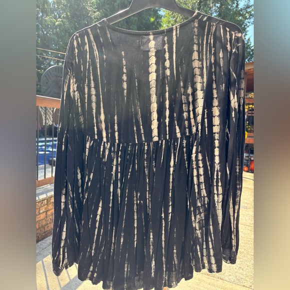 Cabo Gypsy Peasant Blouse - Picture 10 of 12